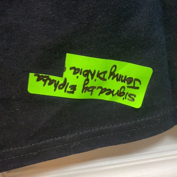 NWOT Signed Wicked t shirt - Picture 5 of 6